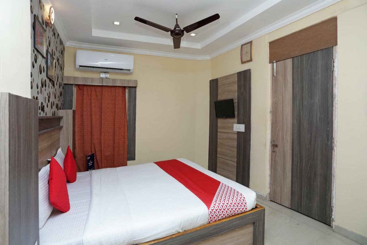 Oyo 4065 Hotel Richi Bhubaneswar Exterior foto